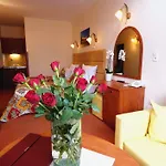 Adler Aparthotel 3*