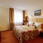 Adler Aparthotel Cracovia