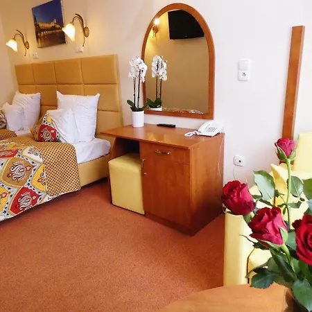Adler 3* Krakow
