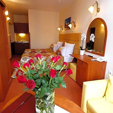 Aparthotel Adler
